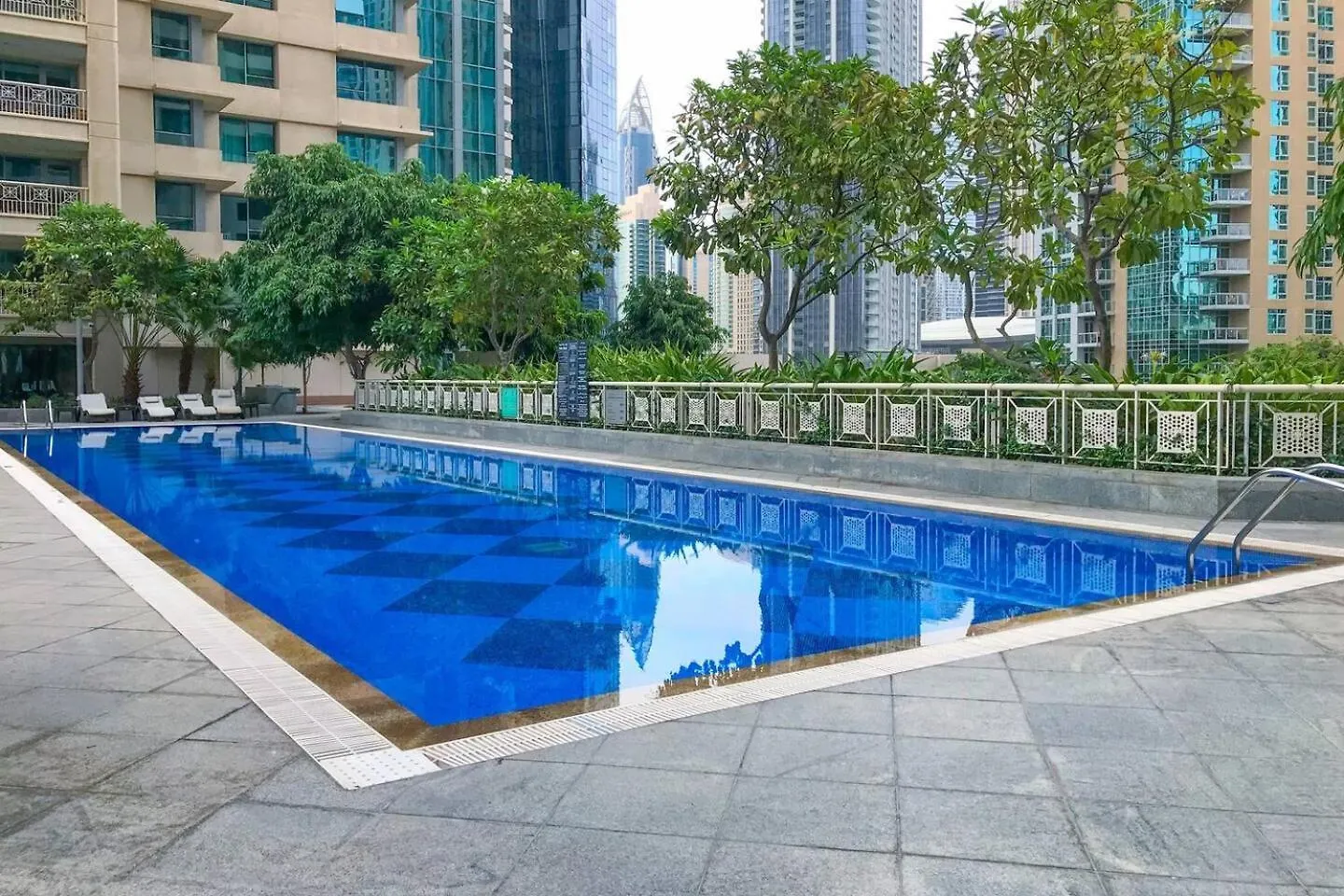 Elegant Studio Downtown 5 Minute Walk To Burj Khalifa & Dubai Mall Apartment