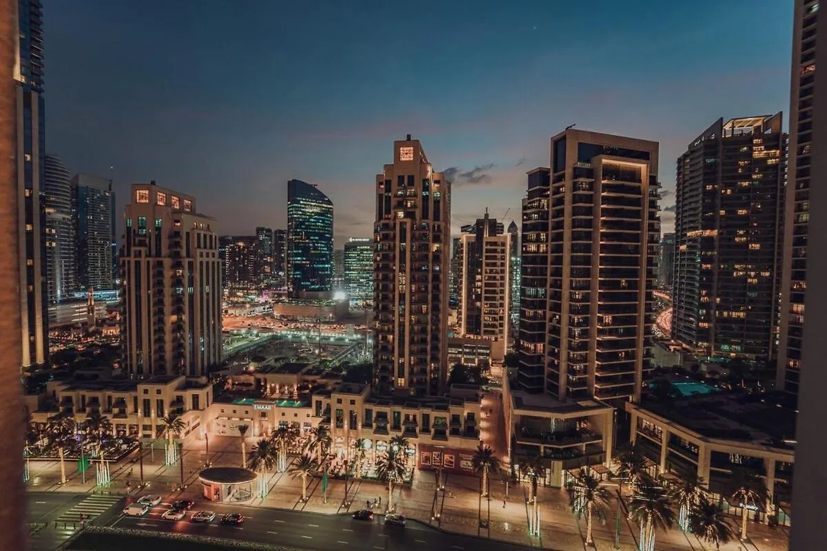 Elegant Studio Downtown 5 Minute Walk To Burj Khalifa & Dubai Mall 0*,  United Arab Emirates
