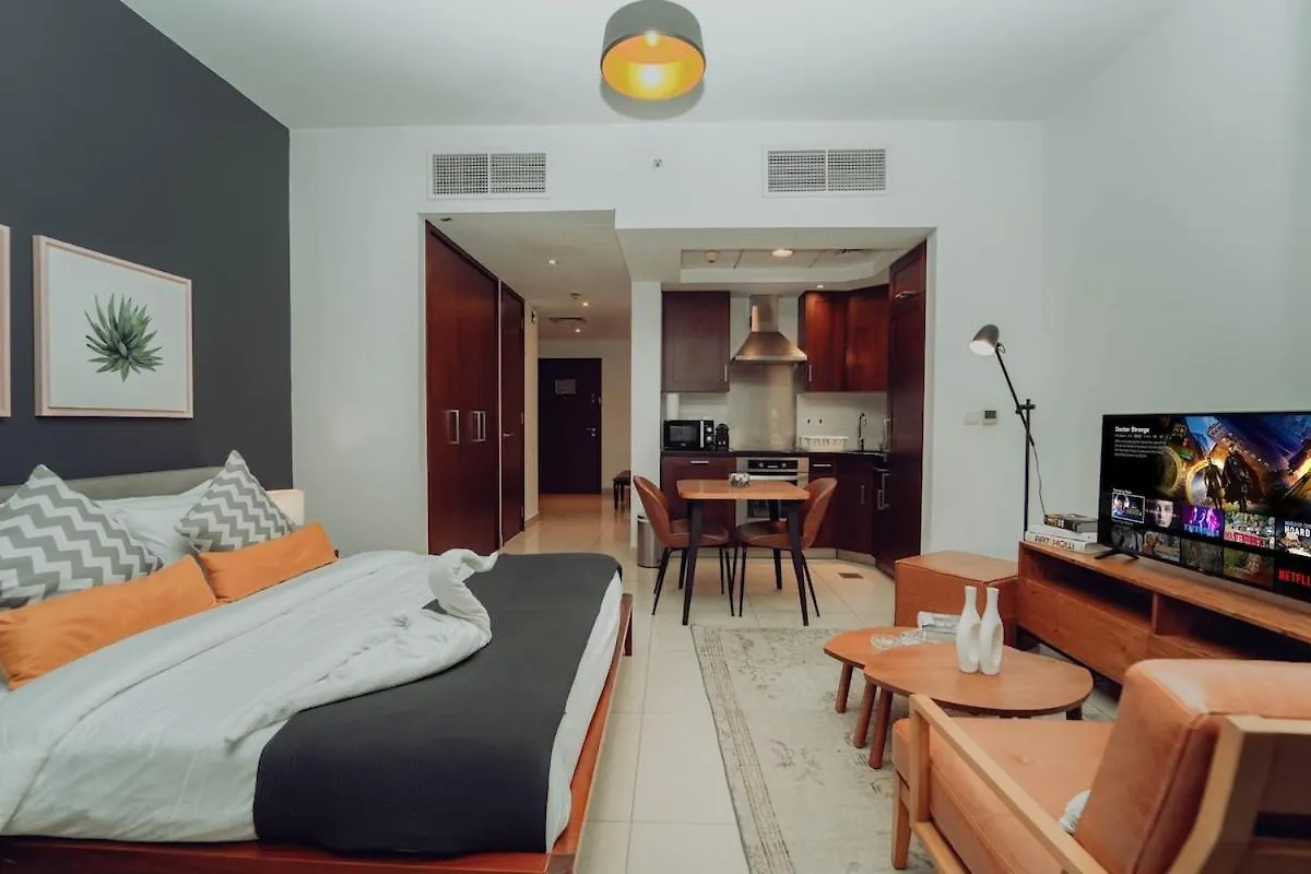 Elegant Studio Downtown 5 Minute Walk To Burj Khalifa & Dubai Mall